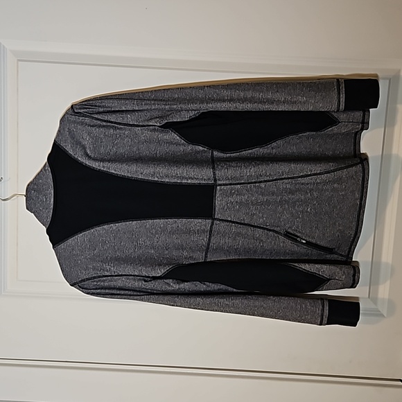 Champion Black and Grey Quarter Zip - Picture 5 of 6